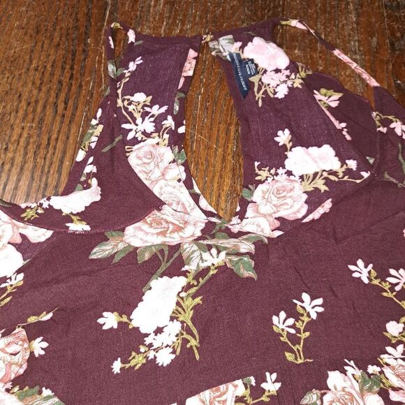 Medium American Eagle Cold Shoulder Long Sleeve V Neck Floral Shirt Top - Picture 4 of 4